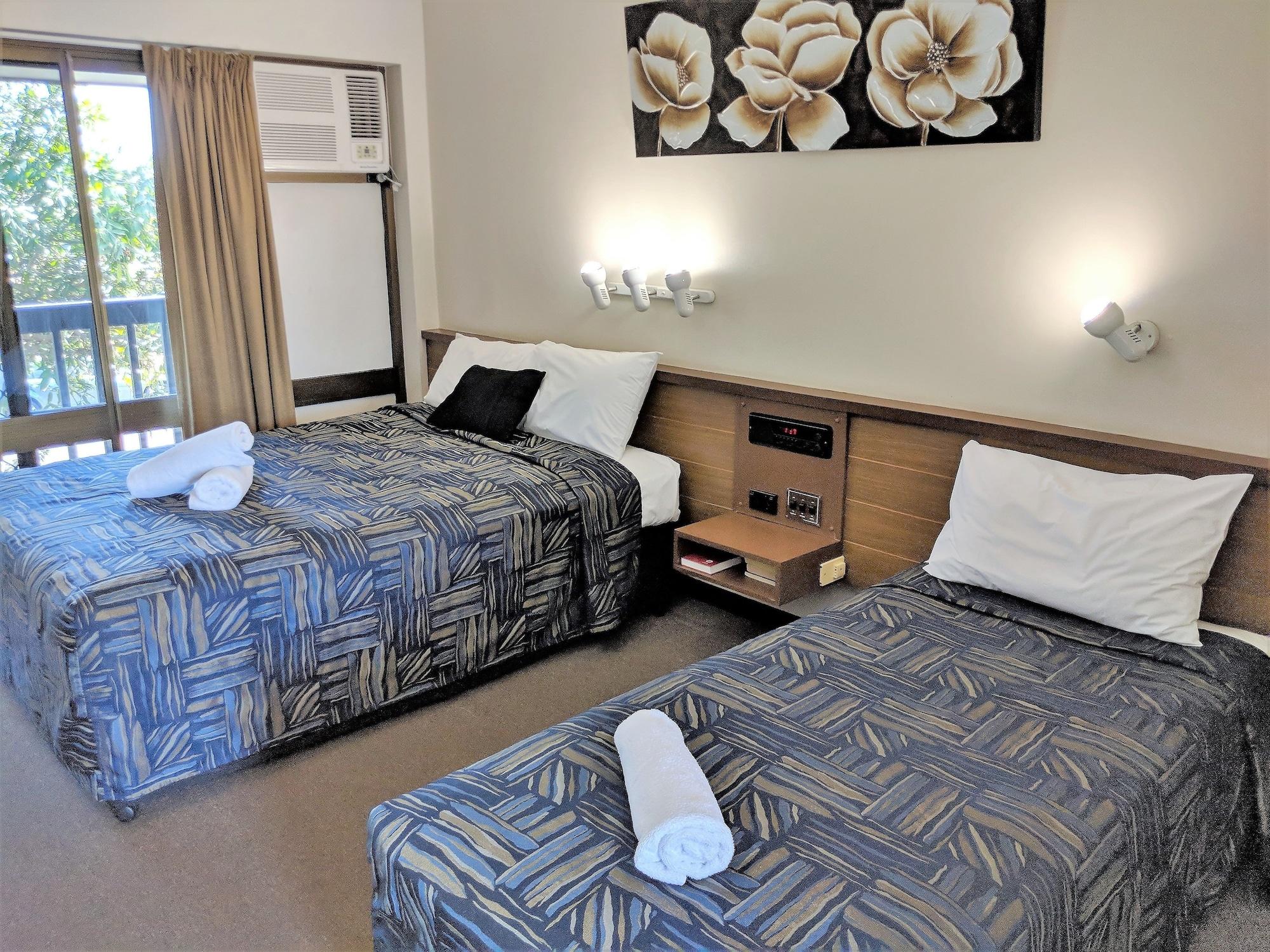 מקיי Miners Lodge Motor Inn מראה חיצוני תמונה