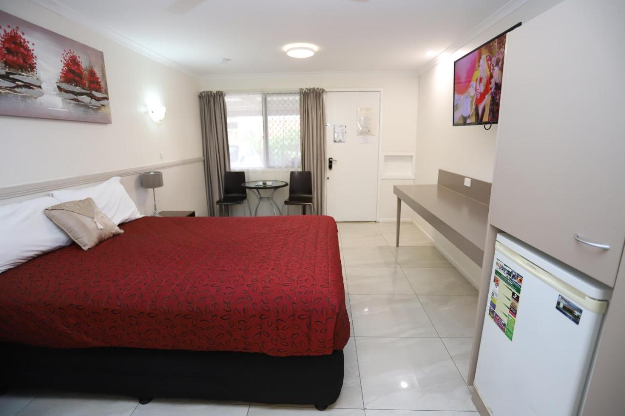 מקיי Miners Lodge Motor Inn מראה חיצוני תמונה