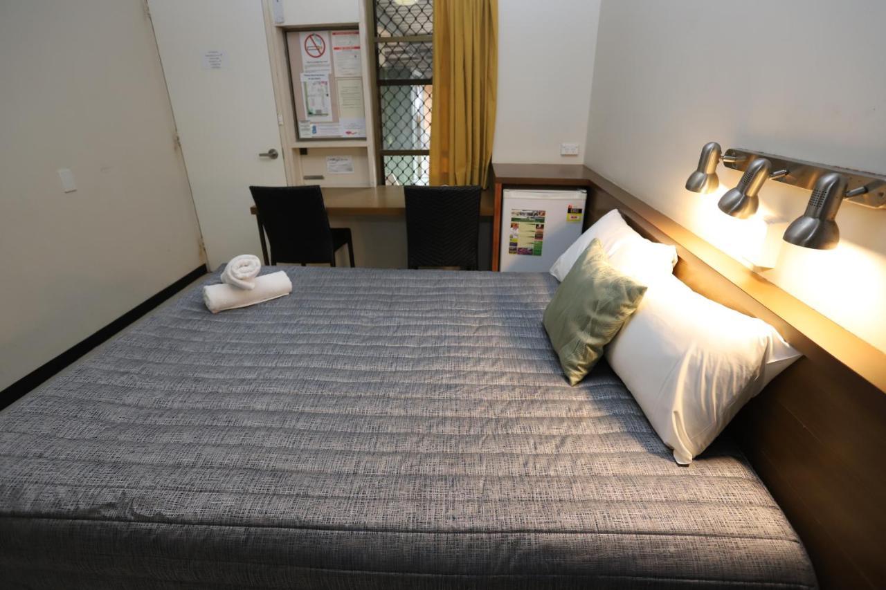 מקיי Miners Lodge Motor Inn מראה חיצוני תמונה