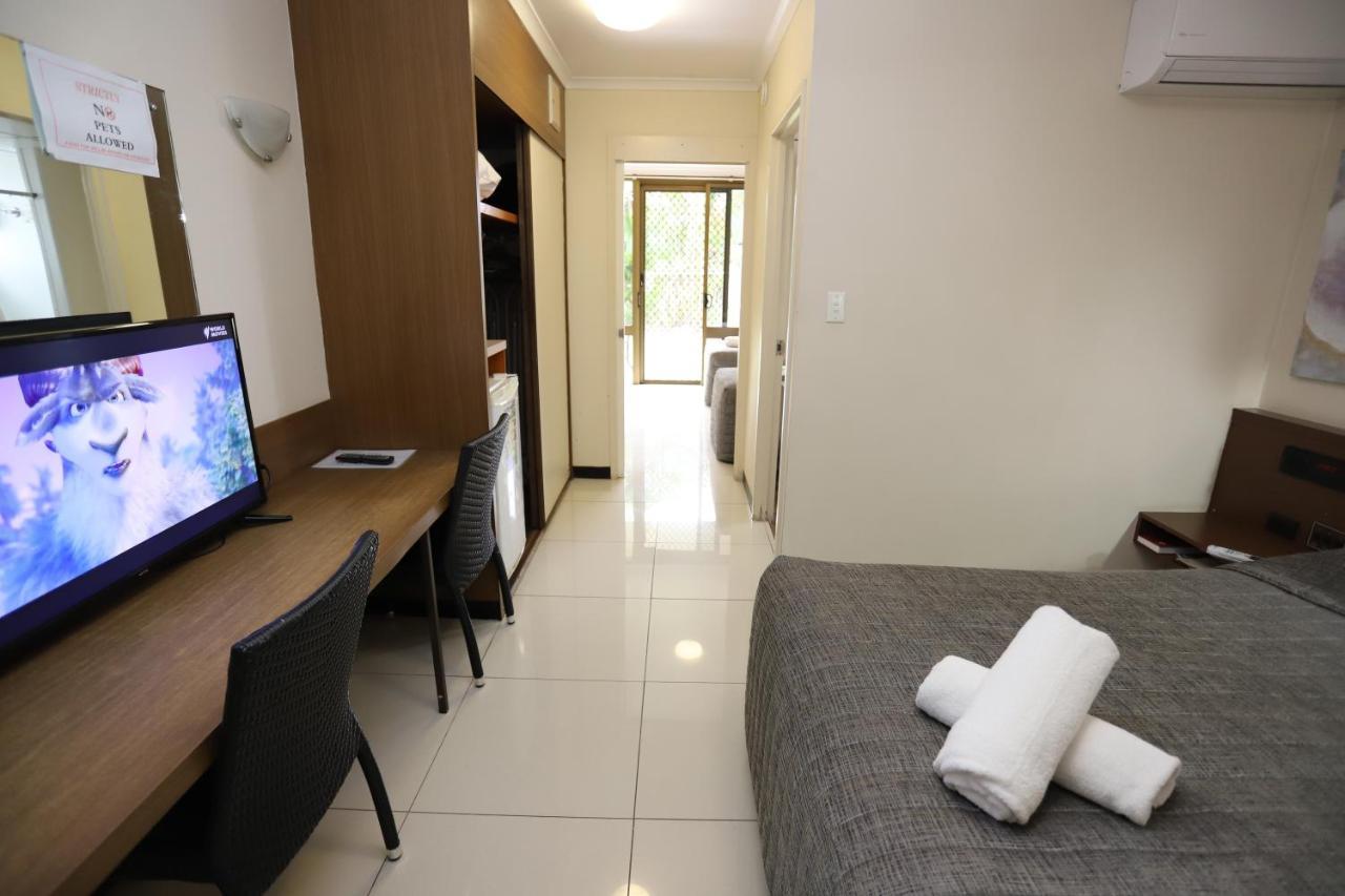 מקיי Miners Lodge Motor Inn מראה חיצוני תמונה
