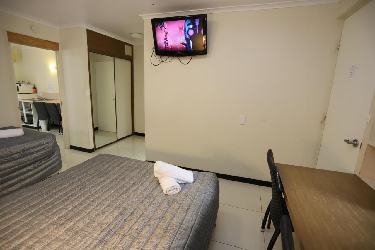 מקיי Miners Lodge Motor Inn מראה חיצוני תמונה