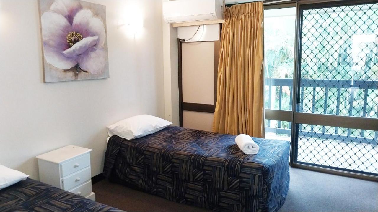מקיי Miners Lodge Motor Inn מראה חיצוני תמונה