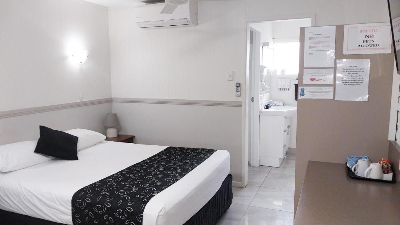 מקיי Miners Lodge Motor Inn מראה חיצוני תמונה